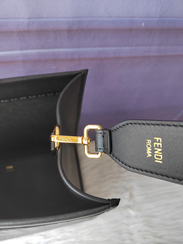 スーパーコピーブランドバッグ着用イメージ